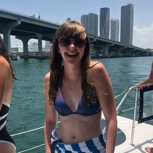 Meet your Posher, Emily